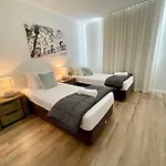 Swell Resort Burleigh Heads